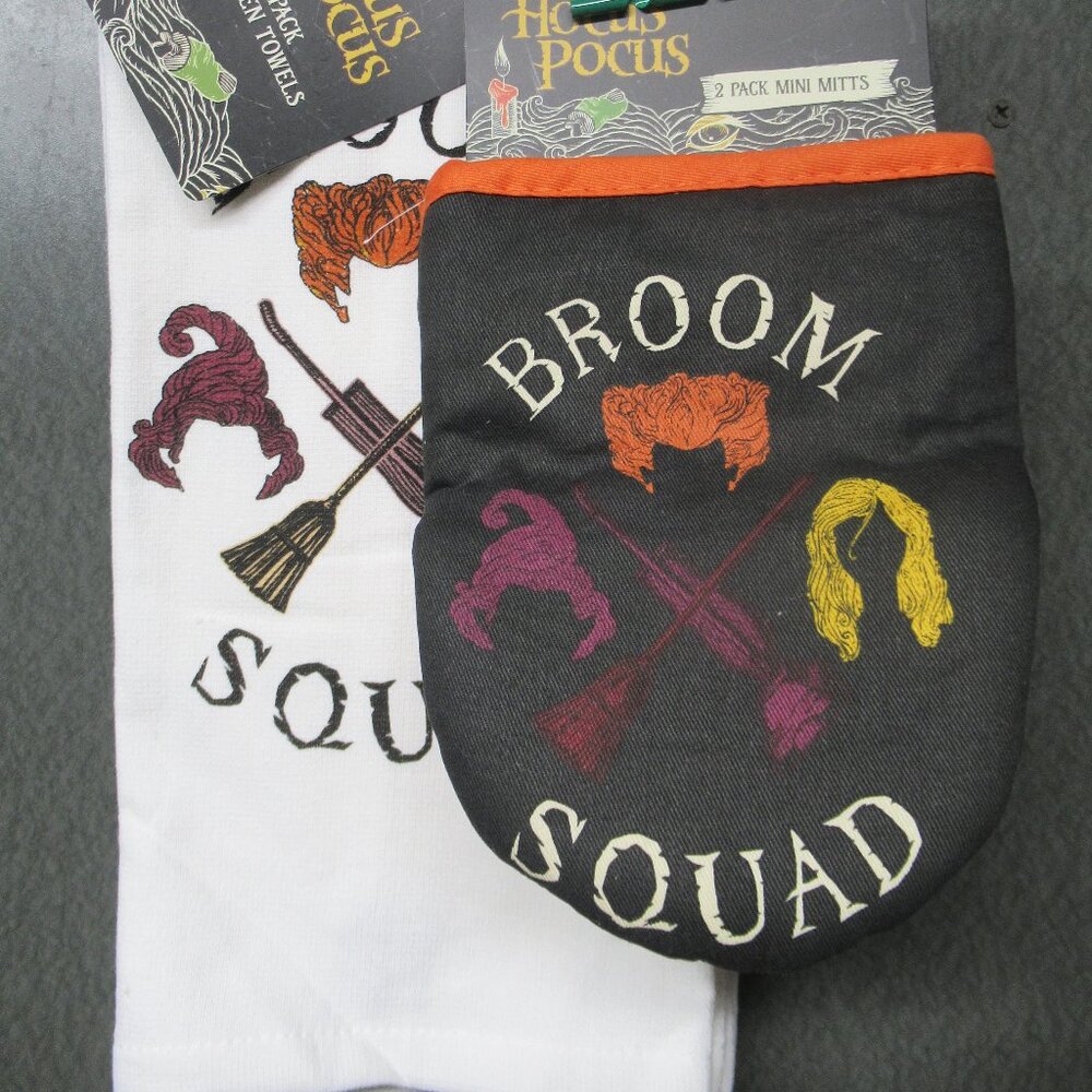 HOCUS POCUS Broom Squad 2pk. Kitchen Towel and 2Pk Mini Mitts Set